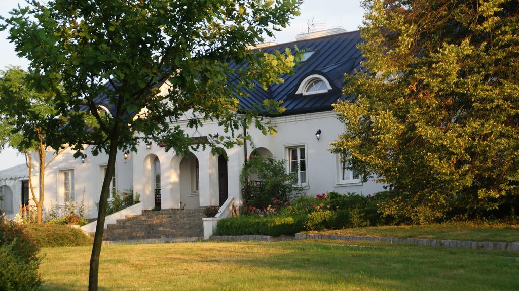 Bed and Breakfast Dwór na Wichrowym Wzgórzu Przybysławice Exterior foto