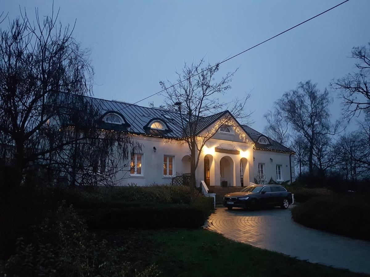 Bed and Breakfast Dwór na Wichrowym Wzgórzu Przybysławice Exterior foto