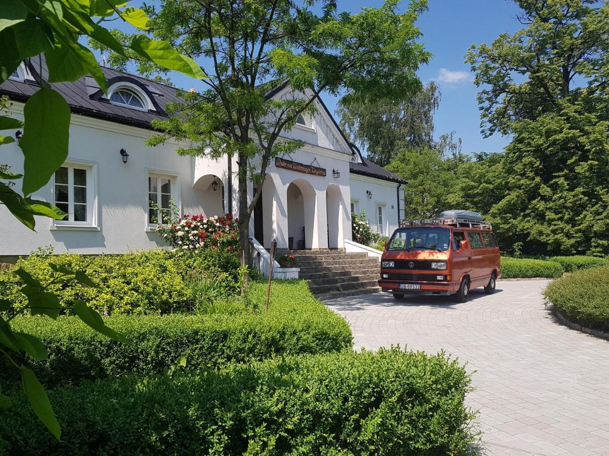 Bed and Breakfast Dwór na Wichrowym Wzgórzu Przybysławice Exterior foto